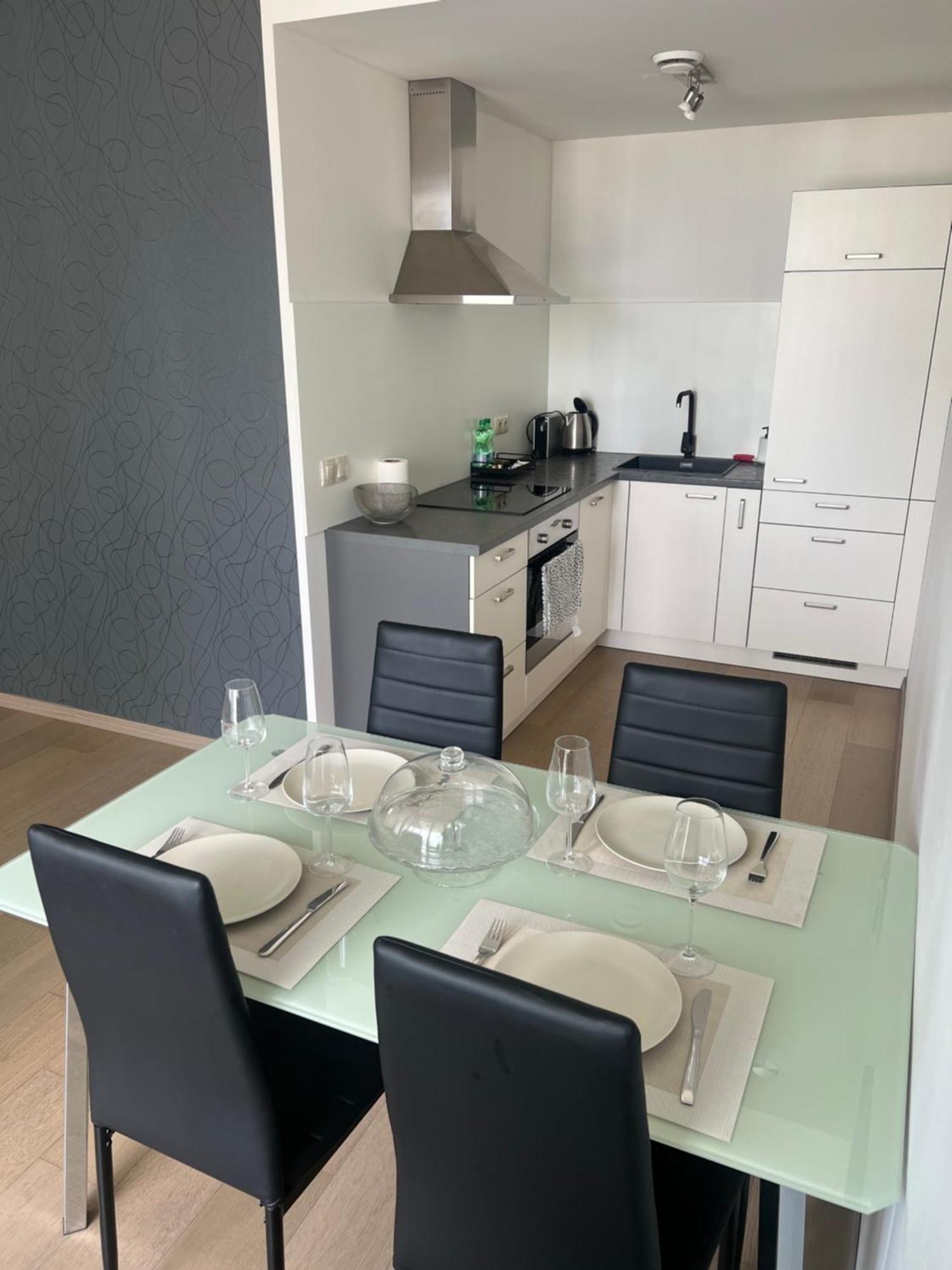 Skau Panorama Family & Business Apartment City View Free Parking Bratislava Luaran gambar